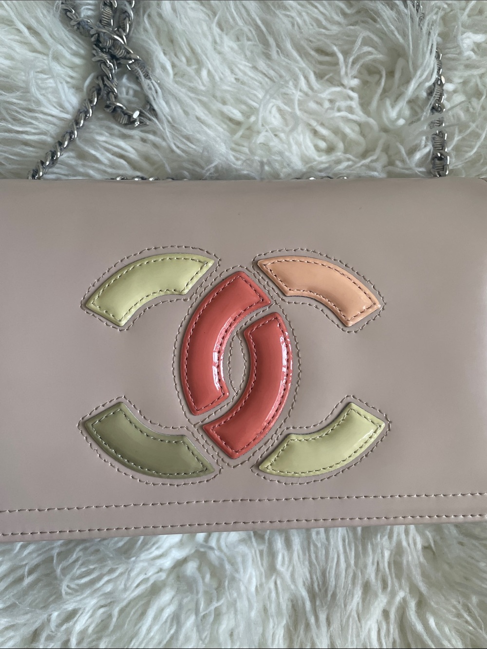 Chanel Patent/Vinyl Leather Crossbody Bag - Picture 14 of 15